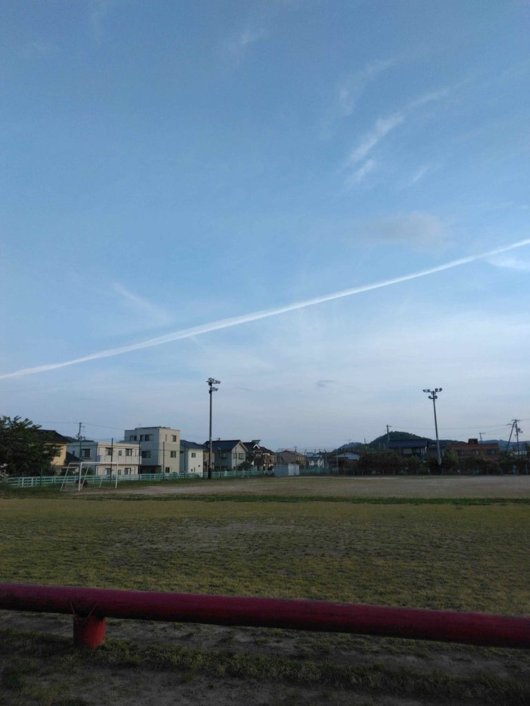 秋晴れの空