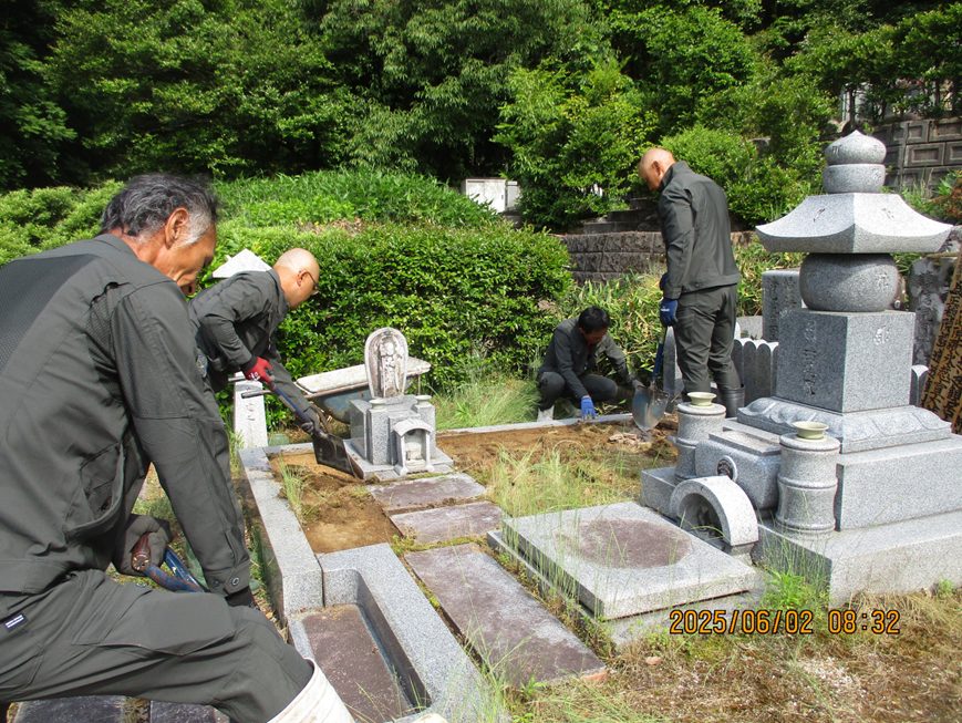防草工事の様子